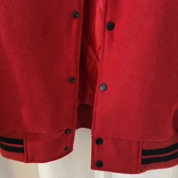Vintage Red and Black Varsity Jacket XL – Bold & Classic! - Picture 6 of 8